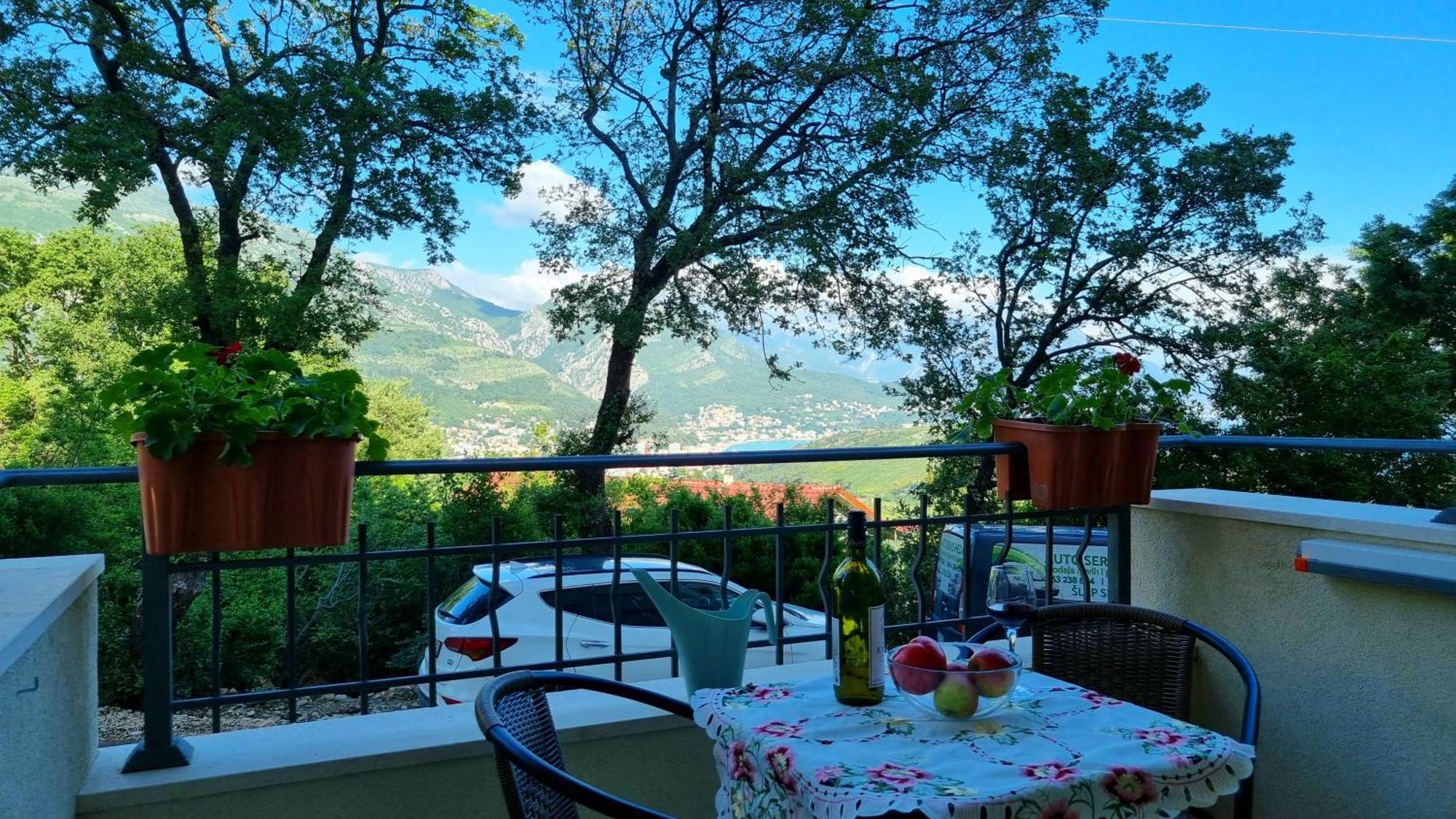 Greenhill-1 Sutomore Apartm Екстер'єр фото